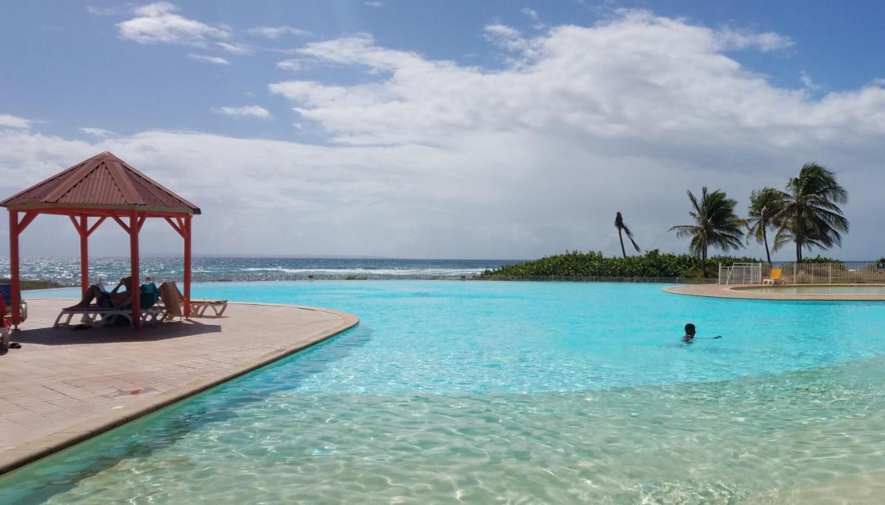 Appartement rez-de-chaussée de villa à 1 minute de la plage Saint-Francois  Esterno foto